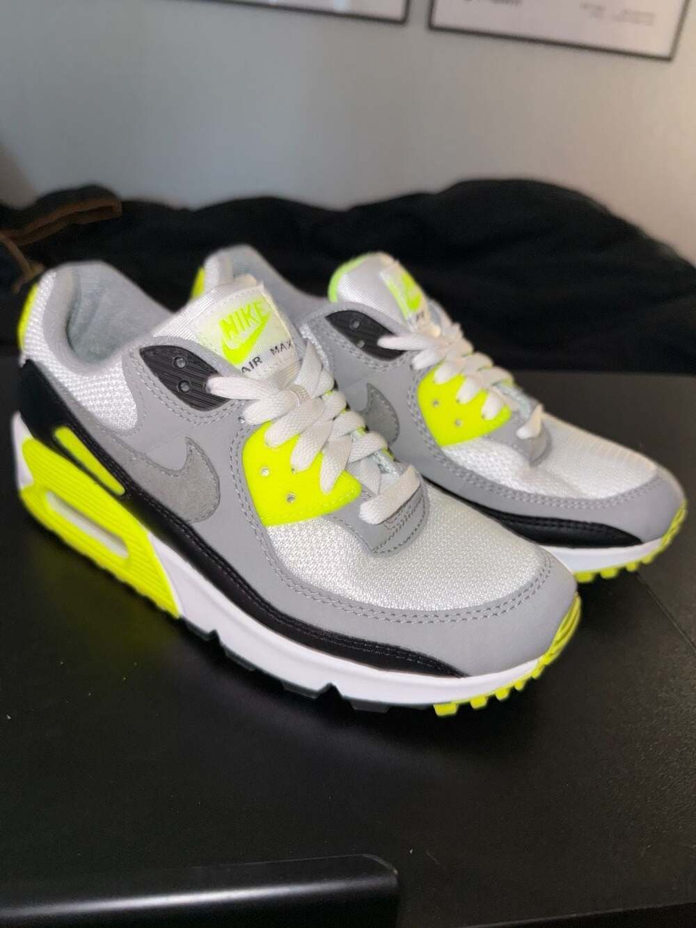Nike Air Max 90 Volt Size 6.5 White Gray Black